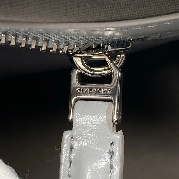 Givenchy Antigona Lock Shoulder Bag - Picture 16 of 16